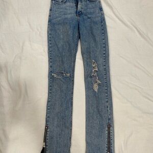 Revice Distressed Jeans